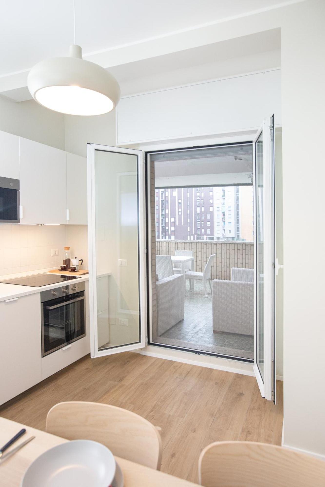 Dreams Exclusive Apartments With Terrace - Free Parking - M1 Station - Near Center ミラノ エクステリア 写真