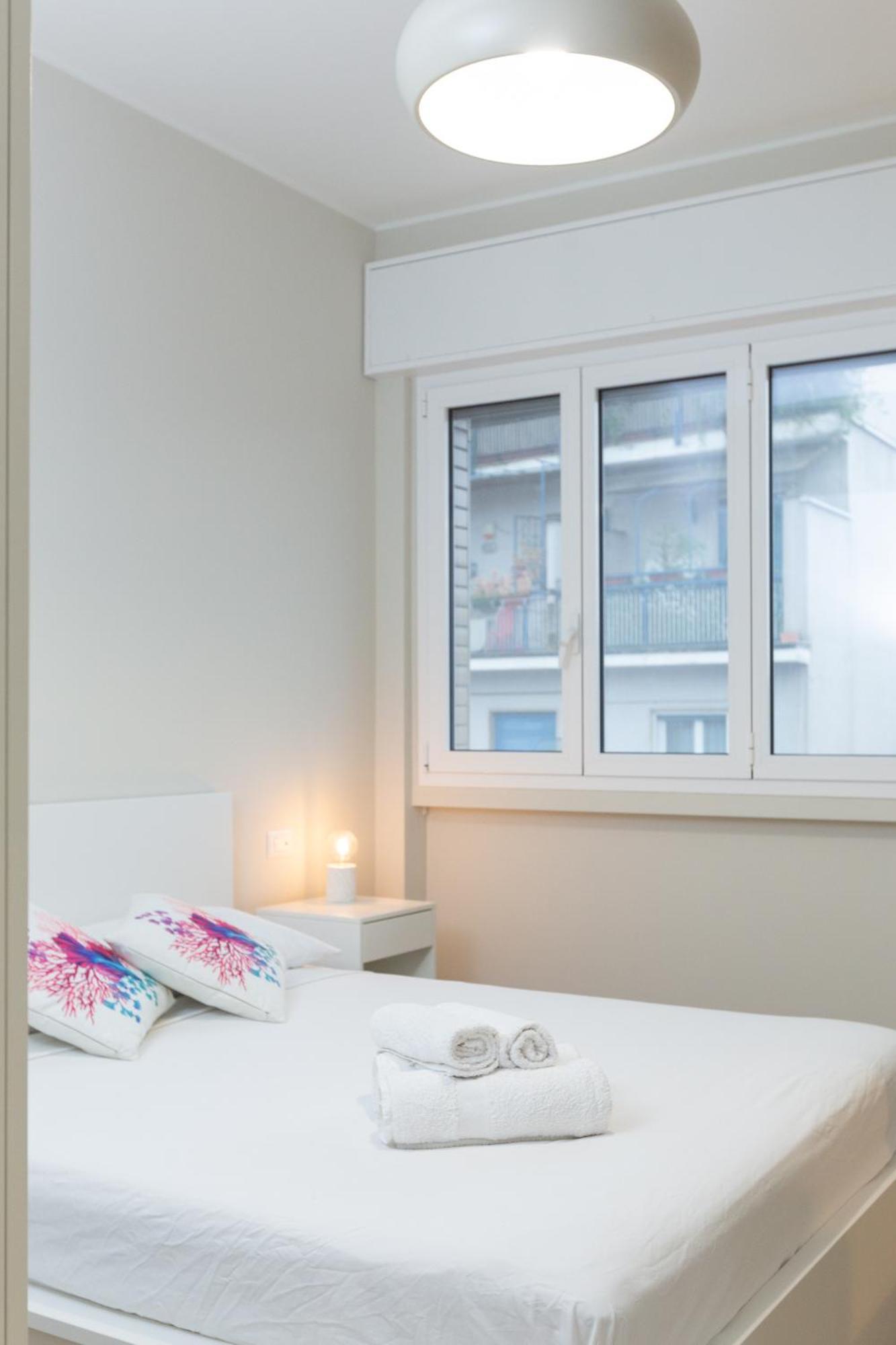 Dreams Exclusive Apartments With Terrace - Free Parking - M1 Station - Near Center ミラノ エクステリア 写真